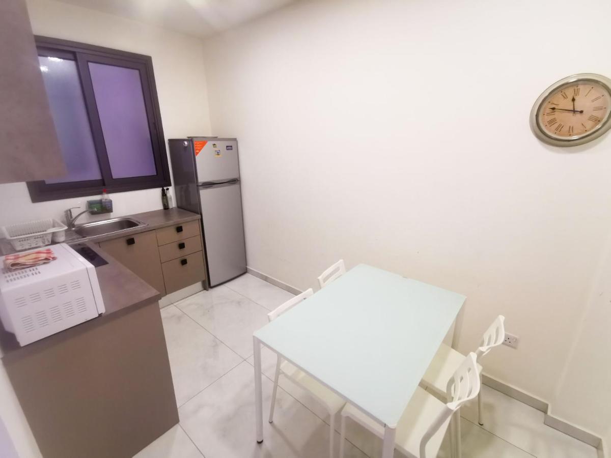 The White Pearl Apartment Larnaca Eksteriør billede